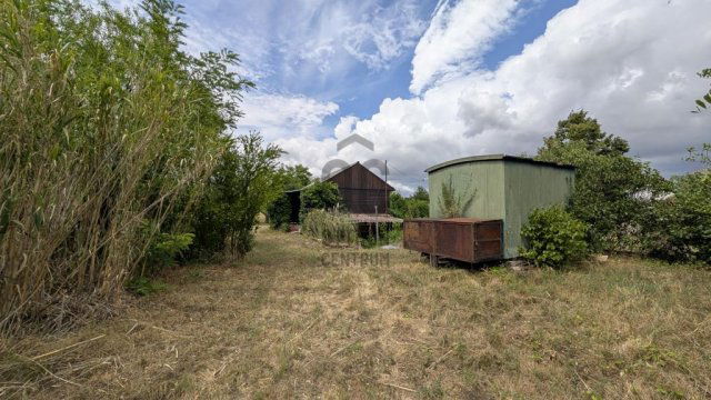 Eladó nyaraló, Balatonkenesén 25 M Ft, 1 szobás