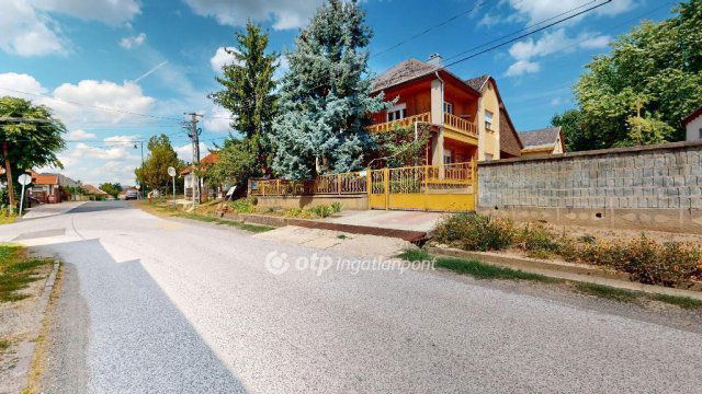 Eladó családi ház, Tarcalon 49.99 M Ft, 5+1 szobás