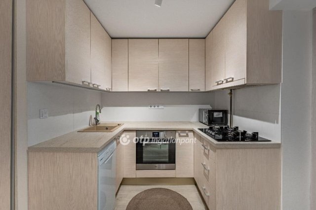 Eladó téglalakás, Budapesten, I. kerületben 99.9 M Ft