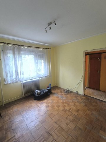 Eladó téglalakás, Szegeden 45 M Ft, 2 szobás