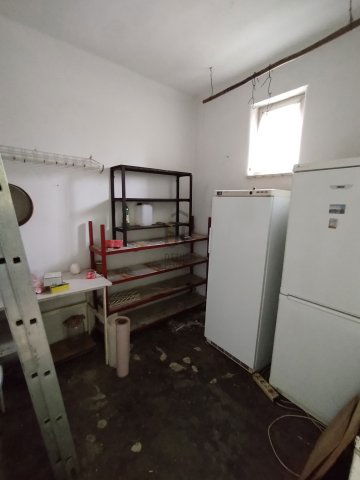 Eladó családi ház, Tiszavárkonyban 25 M Ft, 2 szobás