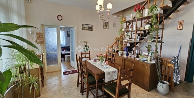 Eladó családi ház, Siklóson 105 M Ft, 3 szobás