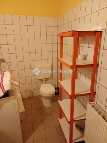 Eladó családi ház, Pécsváradon 49.9 M Ft, 5 szobás