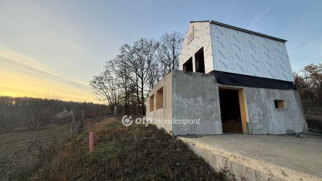 Eladó nyaraló, Balatonfüreden 119 M Ft, 3+1 szobás