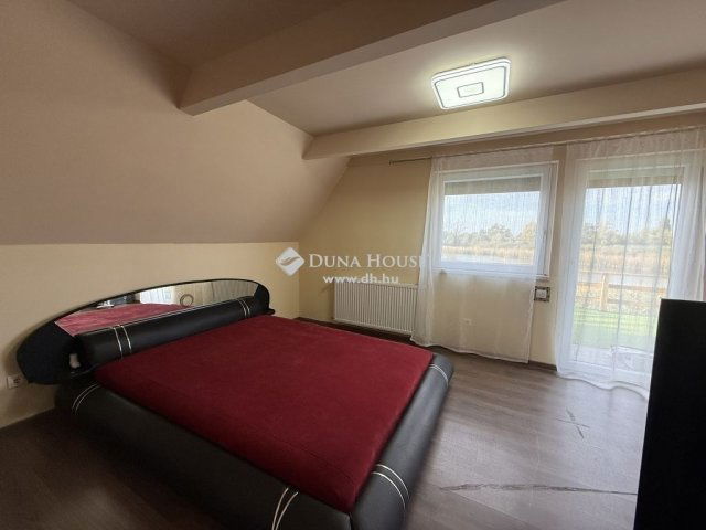 Eladó családi ház, Taksonyon 145.9 M Ft, 4 szobás