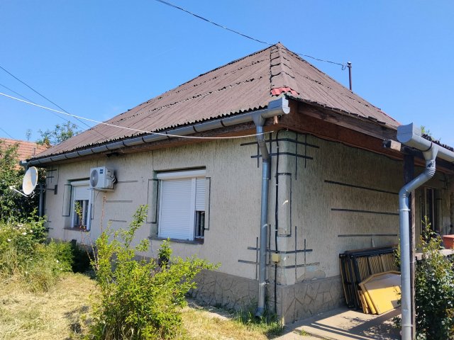 Eladó családi ház, Versegen 16.99 M Ft, 2+1 szobás