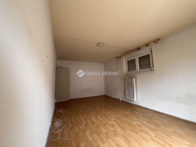 Eladó panellakás, Budapesten, XVII. kerületben 51 M Ft, 1 szobás