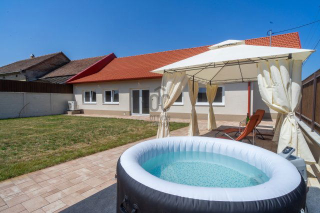 Eladó családi ház, Nagykőrösön 69.9 M Ft, 3 szobás