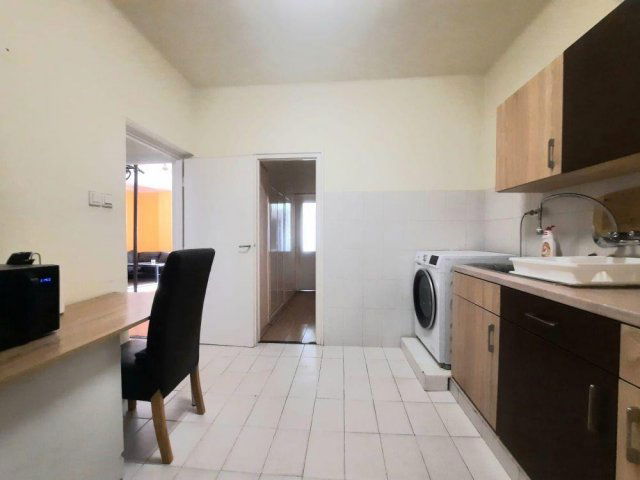 Kiadó panellakás, albérlet, Debrecenben 270 E Ft / hó