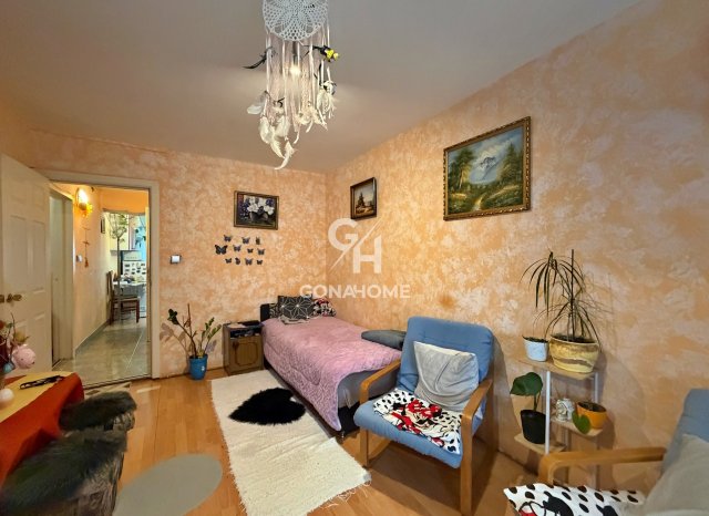 Eladó panellakás, Hajmáskéren 26.99 M Ft, 1+1 szobás