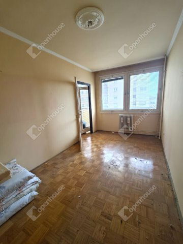 Eladó téglalakás, Győrött 52 M Ft, 2 szobás