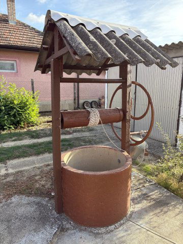 Eladó családi ház, Dányon 47.45 M Ft, 3 szobás