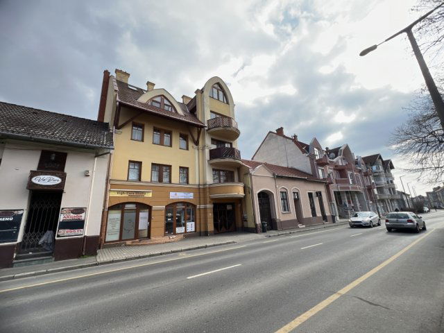 Kiadó iroda, Kaposváron, Honvéd utcában 90 E Ft / hó, 1 szobás