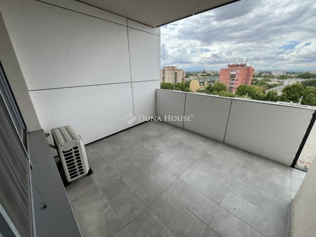 Eladó panellakás, Székesfehérvárott 95 M Ft, 3 szobás
