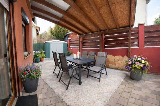 Eladó ikerház, Zsámbékon 95 M Ft, 4 szobás