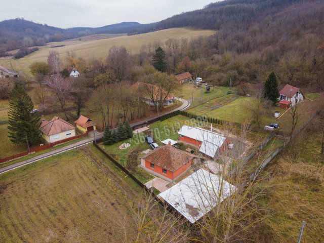 Eladó családi ház, Kisecseten 32.9 M Ft, 2 szobás