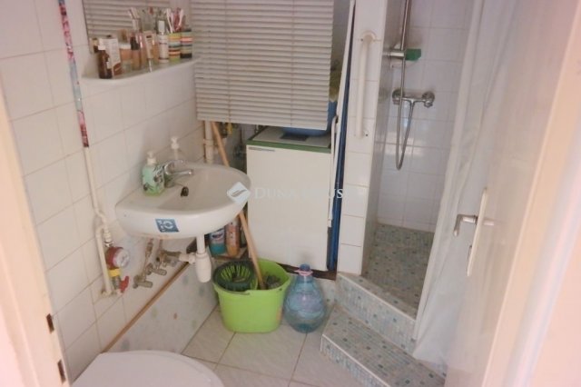 Eladó téglalakás, Budapesten, XX. kerületben 48.5 M Ft, 1 szobás