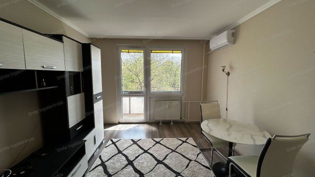 Kiadó panellakás, albérlet, Nyíregyházán 150 E Ft / hó