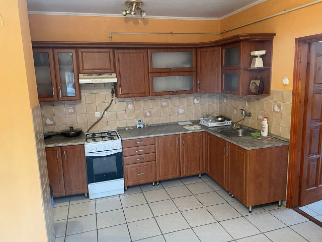 Eladó ikerház, Tóalmáson 39.5 M Ft, 4 szobás