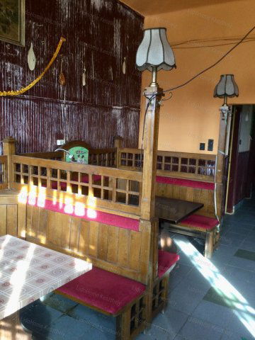 Eladó üzlethelyiség, Szentgyörgyváron 21 M Ft, 4+4 szobás