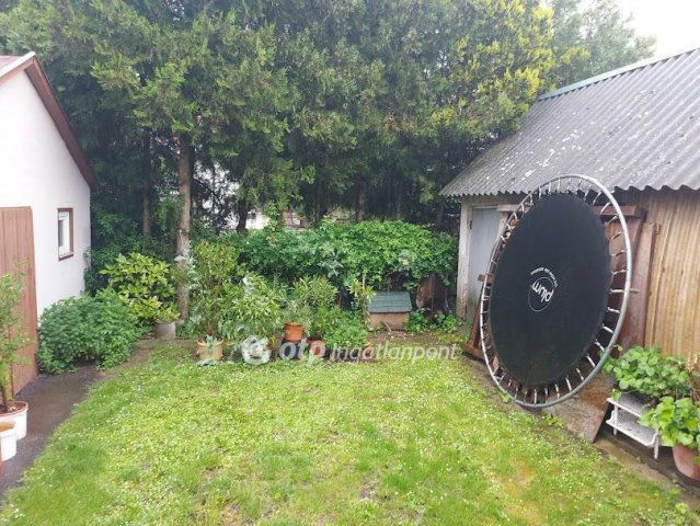 Eladó családi ház, Szigetváron 59.8 M Ft, 5 szobás