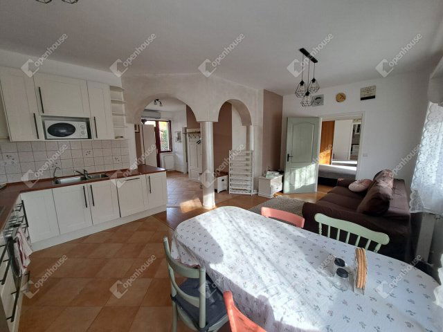 Eladó téglalakás, Sopronban 76.9 M Ft, 3 szobás