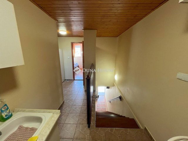 Eladó ikerház, Siófokon 95 M Ft, 6 szobás / költözzbe.hu