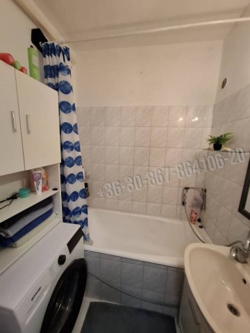 Eladó panellakás, Dunaújvárosban, Szabadság úton 34.9 M Ft