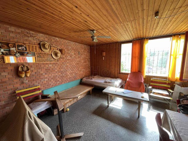 Eladó nyaraló, Balatonőszödön 49.9 M Ft, 13+1 szobás