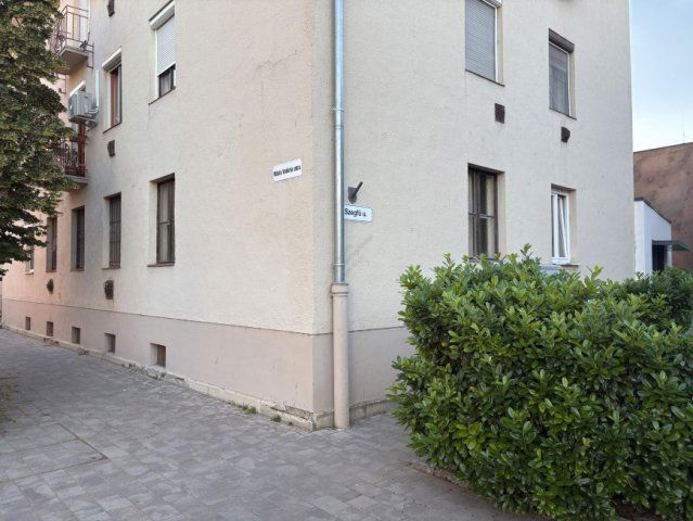 Eladó téglalakás, Hódmezővásárhelyen 28 M Ft, 2 szobás