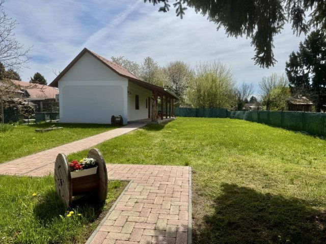 Eladó családi ház, Balatonberényben 98.99 M Ft, 3 szobás