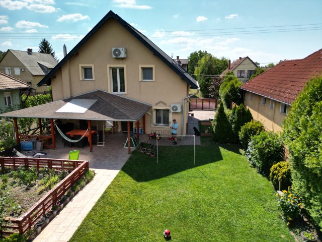 Eladó családi ház, Tárnokon 180 M Ft, 5 szobás