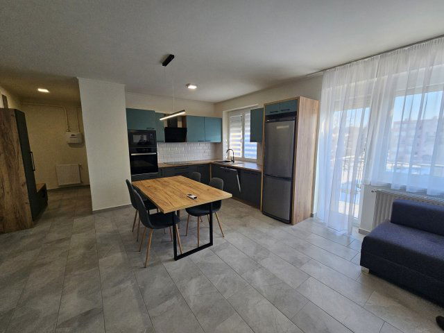 Kiadó téglalakás, albérlet, Pápán 150 E Ft / hó, 2 szobás