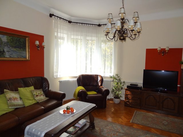 Eladó családi ház, Budapesten, IV. kerületben 240 M Ft