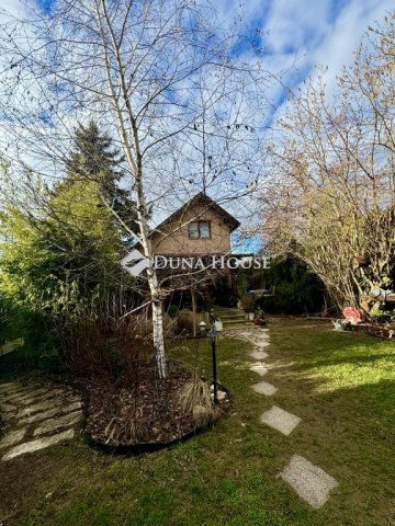 Eladó családi ház, Érden, Kövező utcában 105 M Ft, 3 szobás