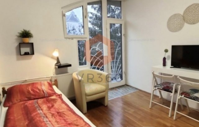 Eladó téglalakás, Pécsett 92 M Ft, 3 szobás