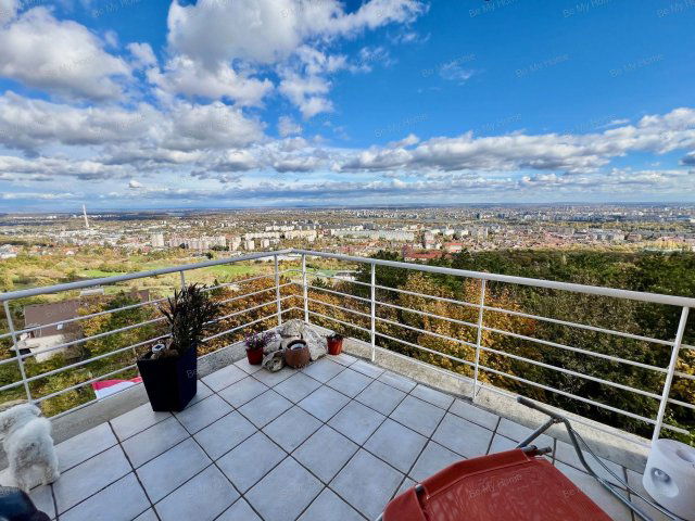 Eladó téglalakás, Budapesten, III. kerületben 210 M Ft, 3 szobás