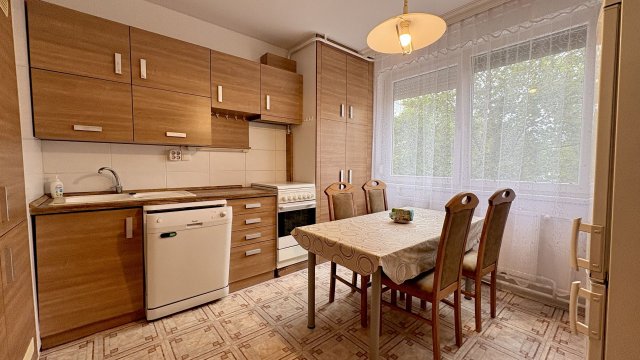 Kiadó téglalakás, albérlet, Debrecenben 180 E Ft / hó, 2 szobás