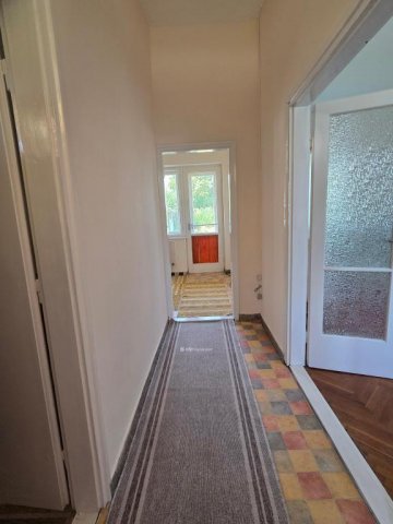 Eladó téglalakás, Mezőhegyesen 7.3 M Ft, 1 szobás