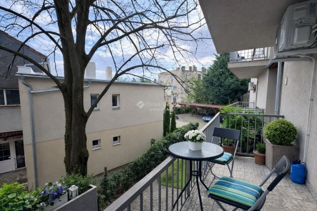 Eladó téglalakás, Pécsett, Hunyadi János utcában 56 M Ft