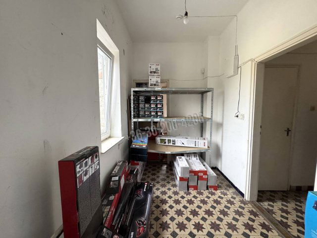 Eladó családi ház, Mosonmagyaróváron 63 M Ft, 3 szobás