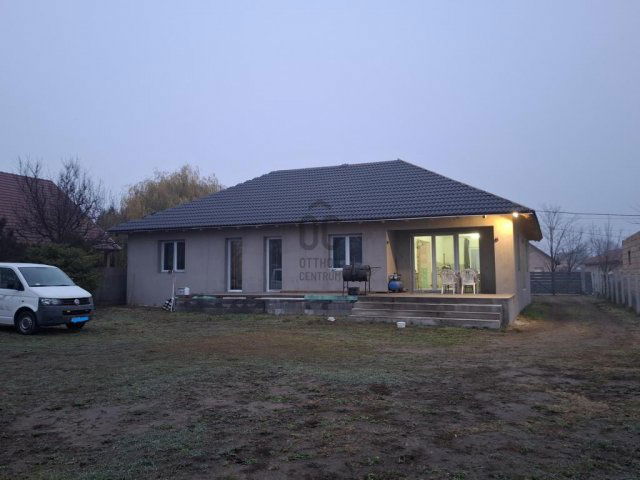 Eladó családi ház, Nagykátán 92.5 M Ft, 5 szobás