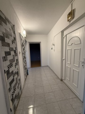 Eladó panellakás, Tatabányán, Sánc utcában 36.5 M Ft, 2 szobás