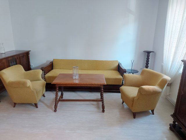 Kiadó téglalakás, albérlet, Pécsett 250 E Ft / hó, 2+1 szobás