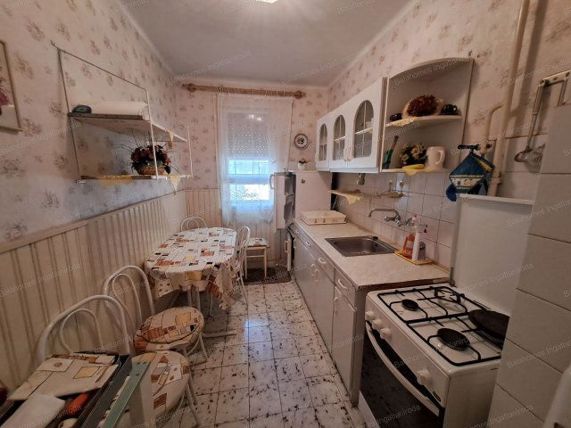 Eladó téglalakás, Siófokon 51.9 M Ft, 2+1 szobás