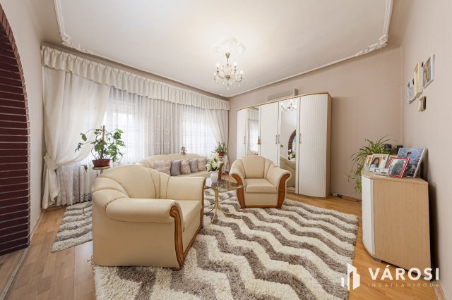 Eladó családi ház, Szegeden 149.99 M Ft, 5 szobás