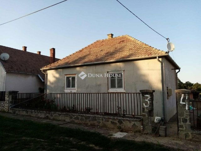 Eladó családi ház, Vönöckön 23 M Ft, 4 szobás