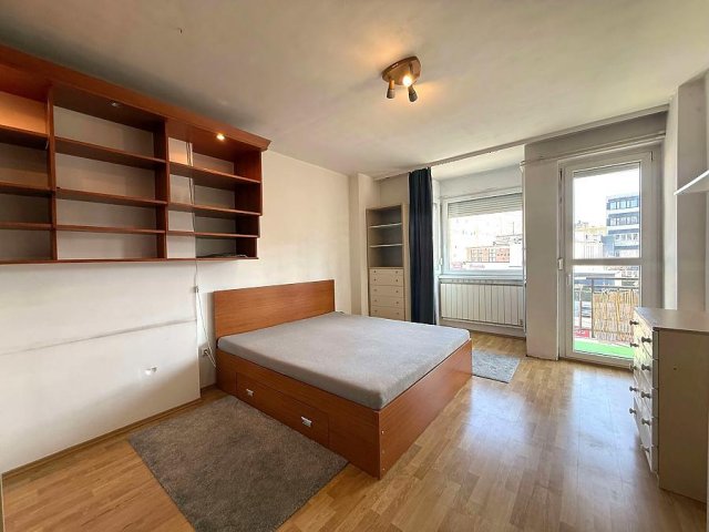 Eladó téglalakás, Budapesten, III. kerületben 71.9 M Ft