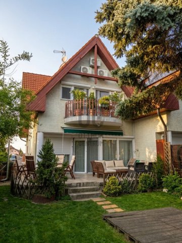 Eladó ikerház, Budapesten, XVI. kerületben 159 M Ft, 5 szobás