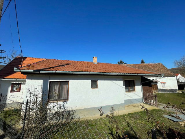 Eladó családi ház, Kovácsszénáján 29.9 M Ft, 2+1 szobás